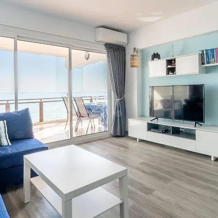Malibu Dreams, Apartment *