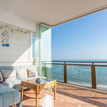 Apartment Malibu Dreams, *